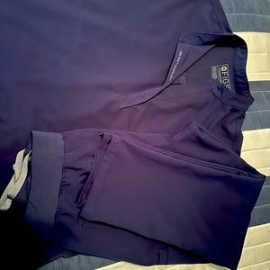 Figs Women’s scrubs set L/LP